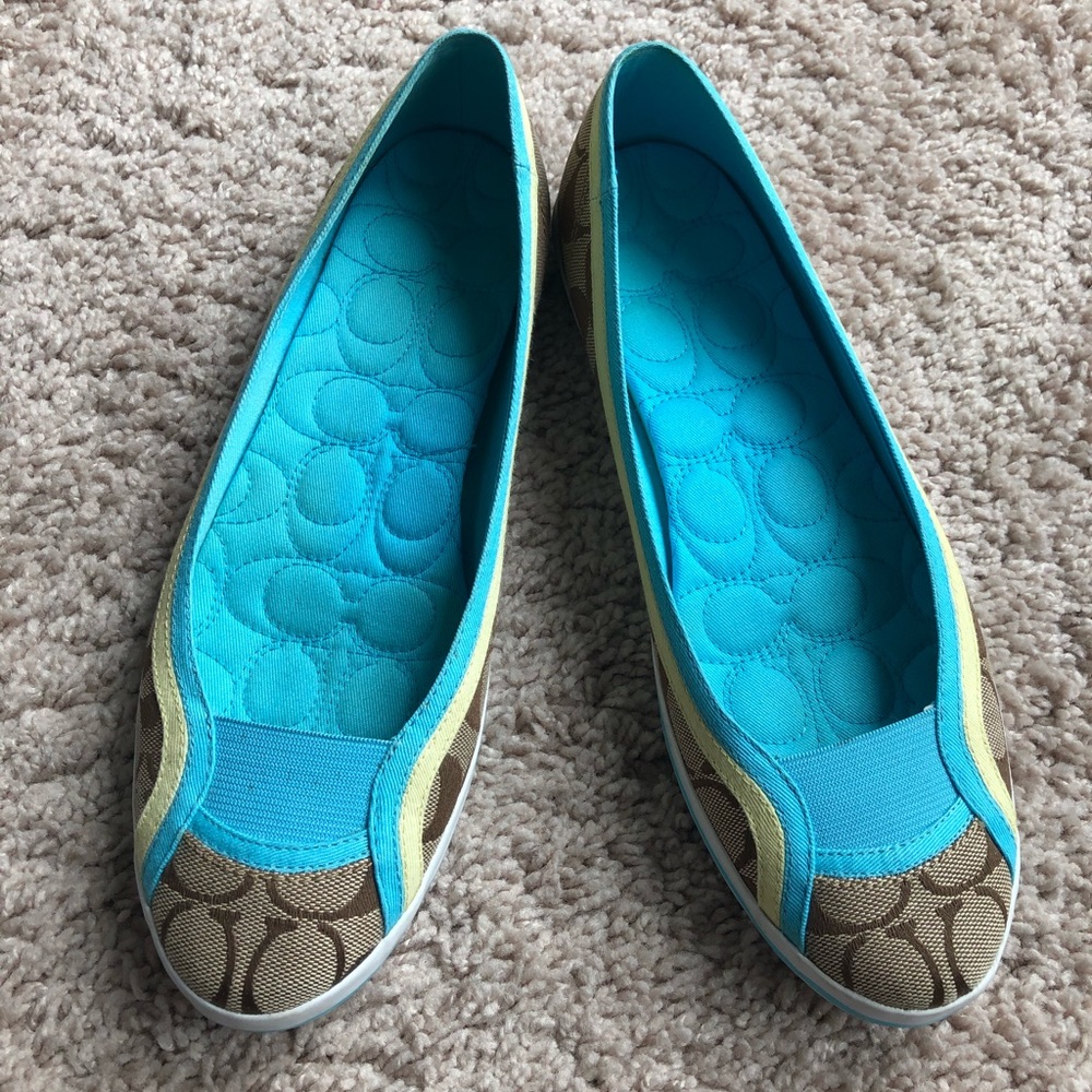 Coach flats, size 8.5- almost brand new!